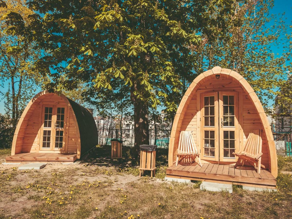 Downtown Forest Hostel & Camping Vilnius Ngoại thất bức ảnh